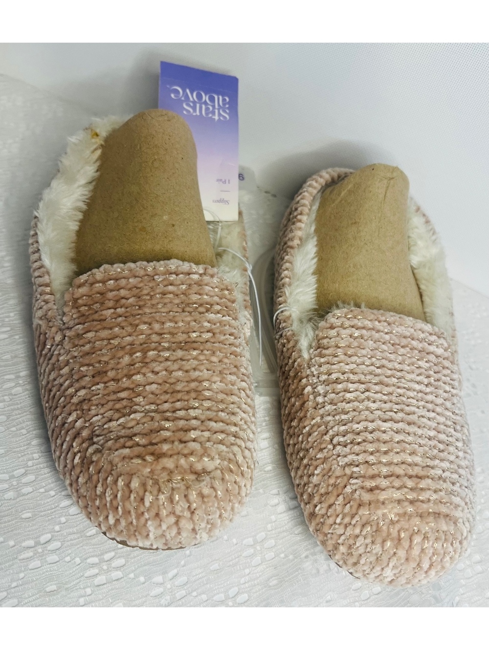 Stars Above Slippers Kora pink gold lined women’s 6 slip on